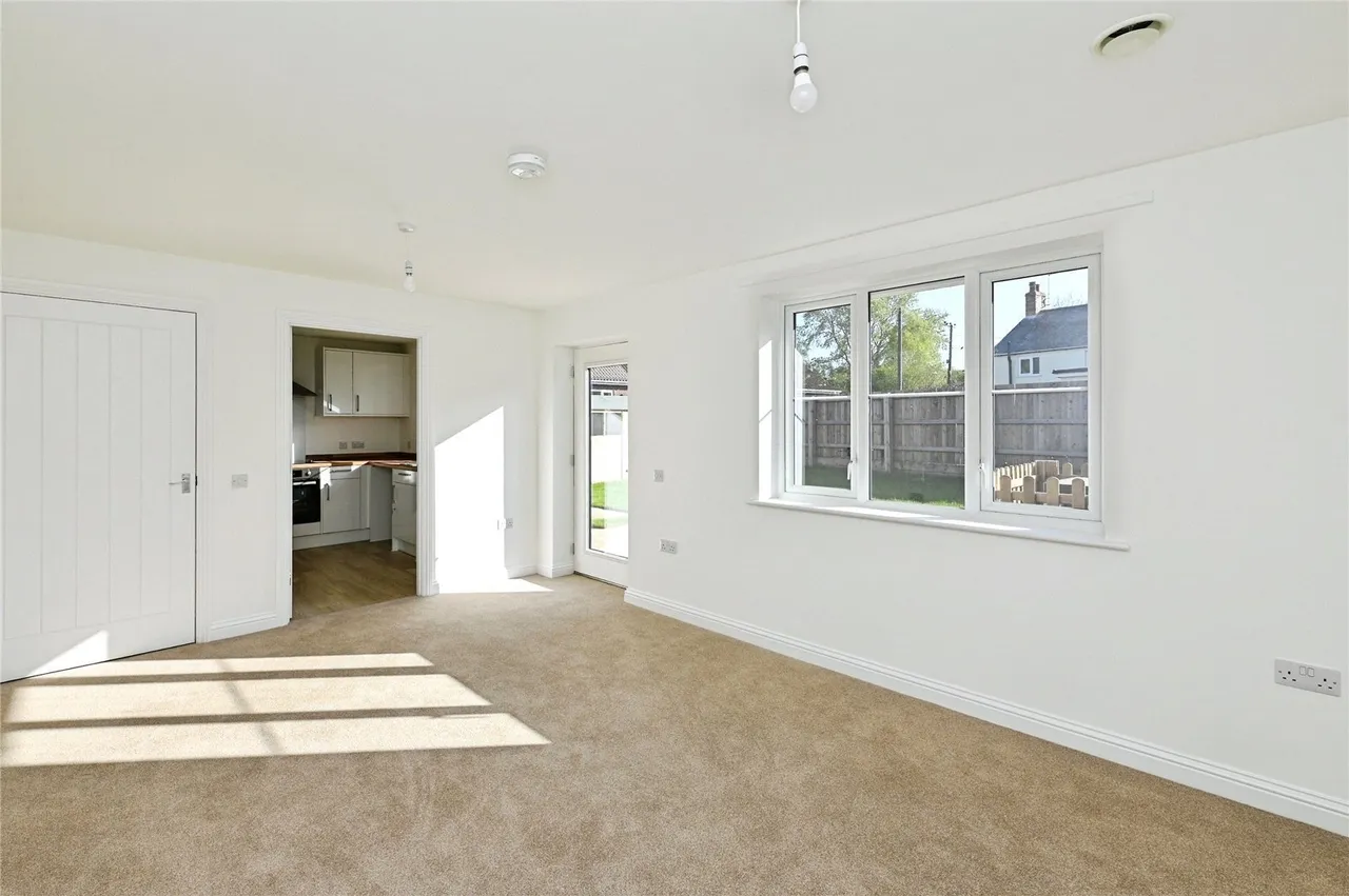 Orchard End Close, Outwell, Wisbech, Cambridgeshire, PE14, photo 3