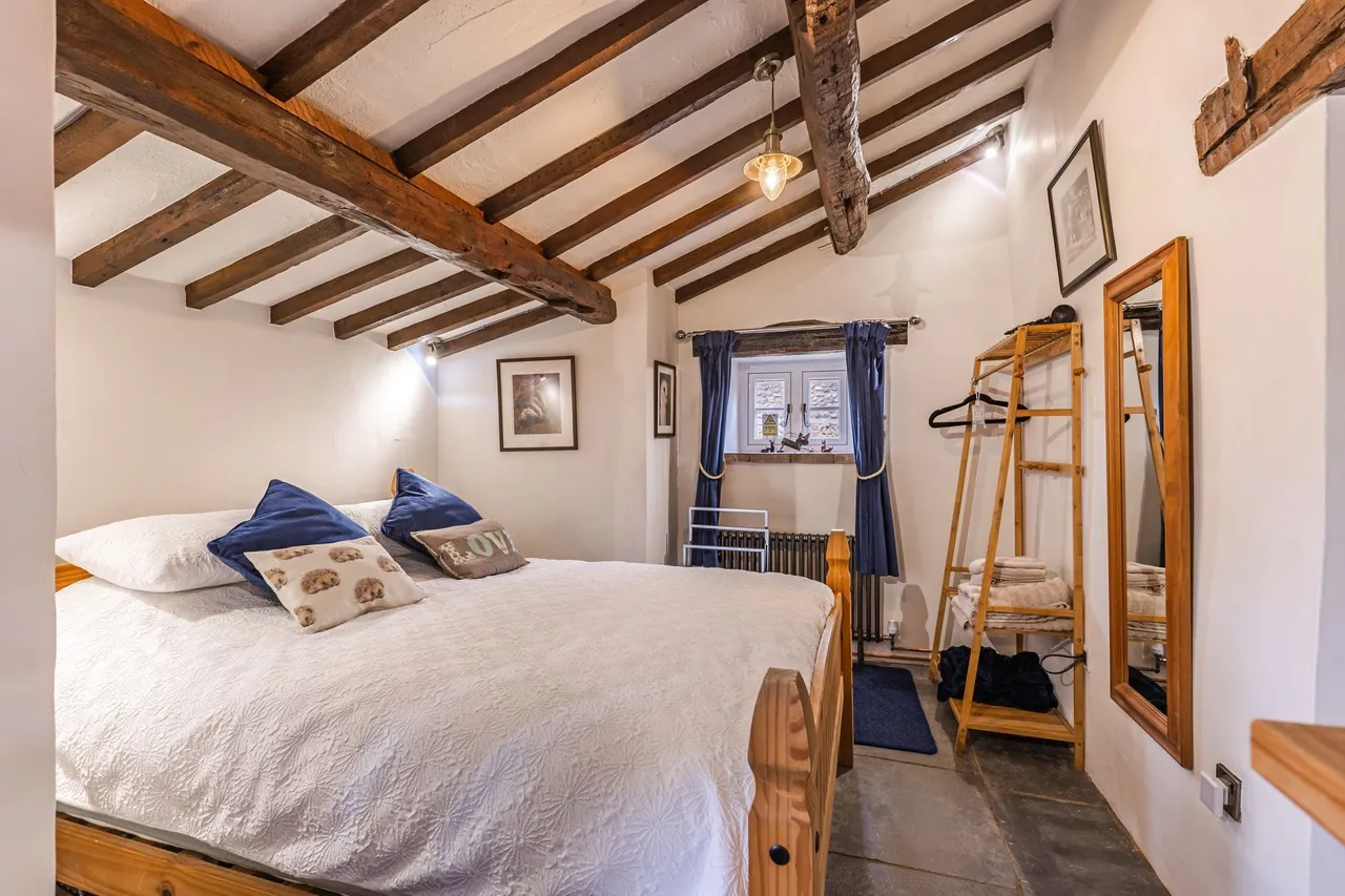 Characterful 5 Bedroom Thornage Home, photo 13