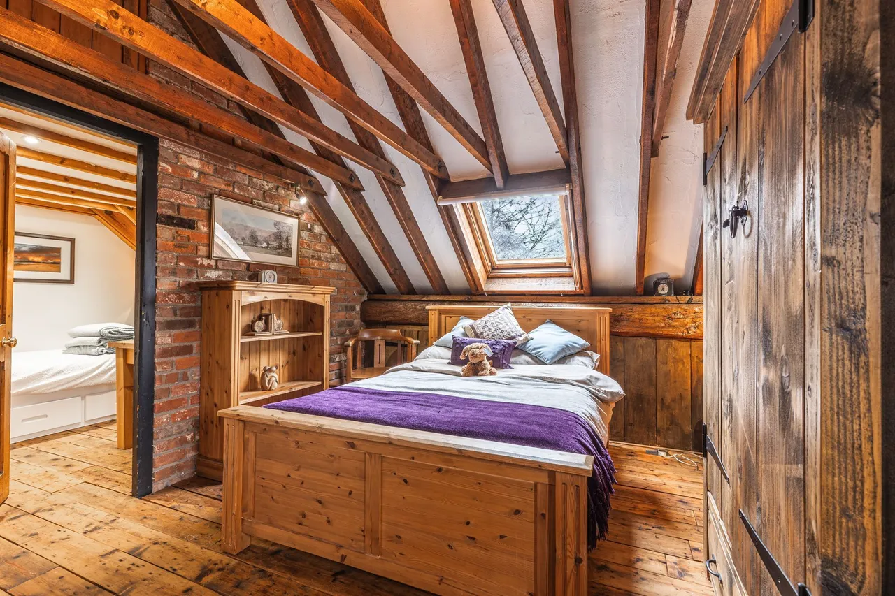 Characterful 5 Bedroom Thornage Home, photo 12