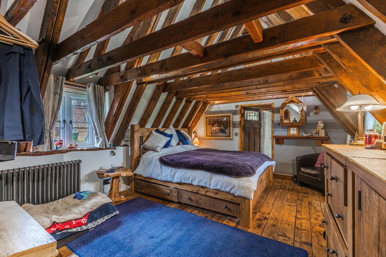 Characterful 5 Bedroom Thornage Home, photo 11