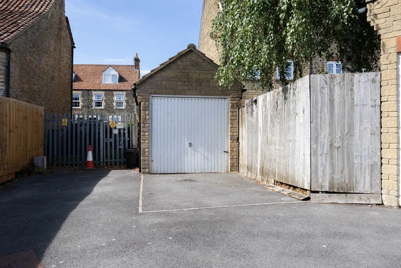 Butts Hill, Frome, BA11, photo 32