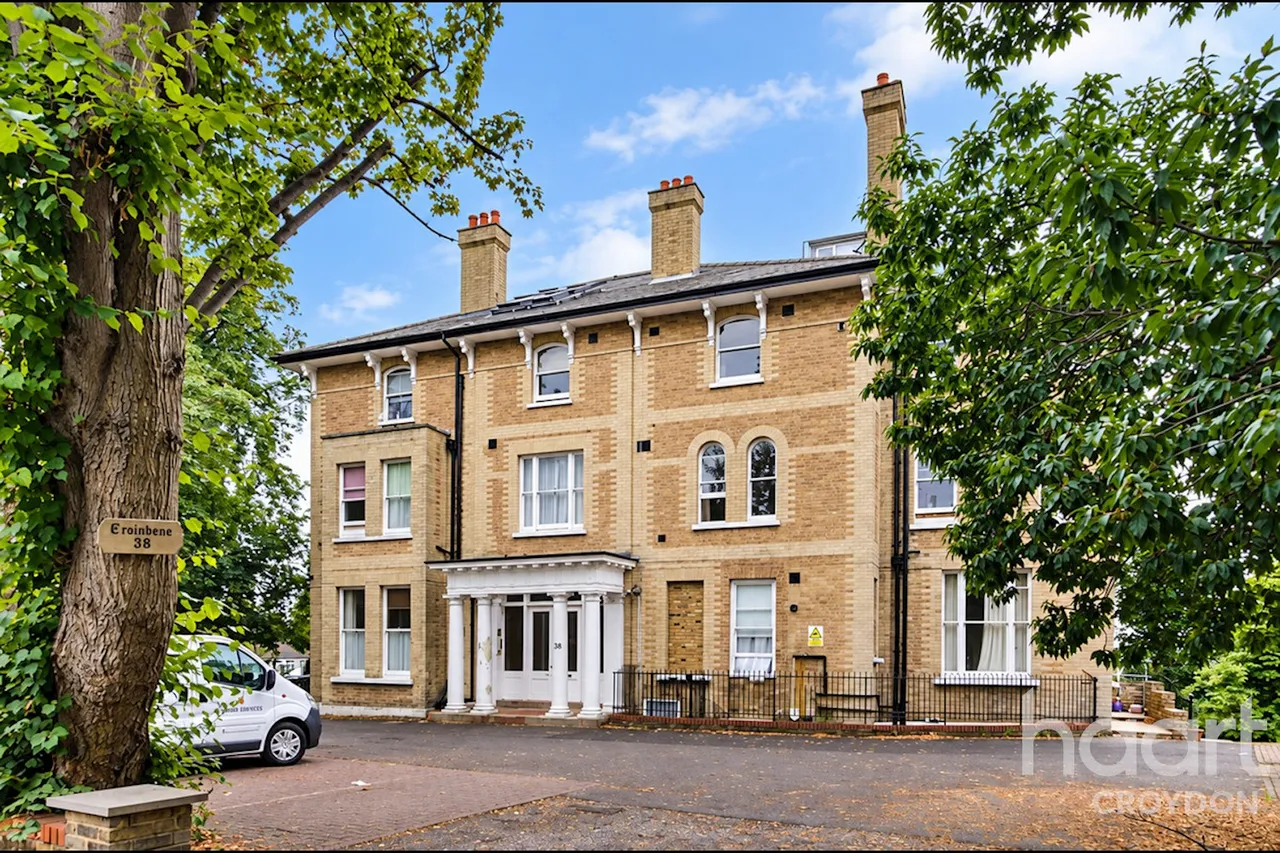 2 bed flat for sale, Bramley Hill, South Croydon, CR2
