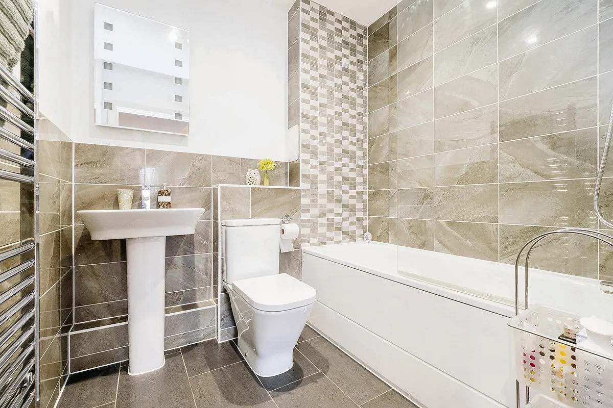 Romford, RM7, photo 20