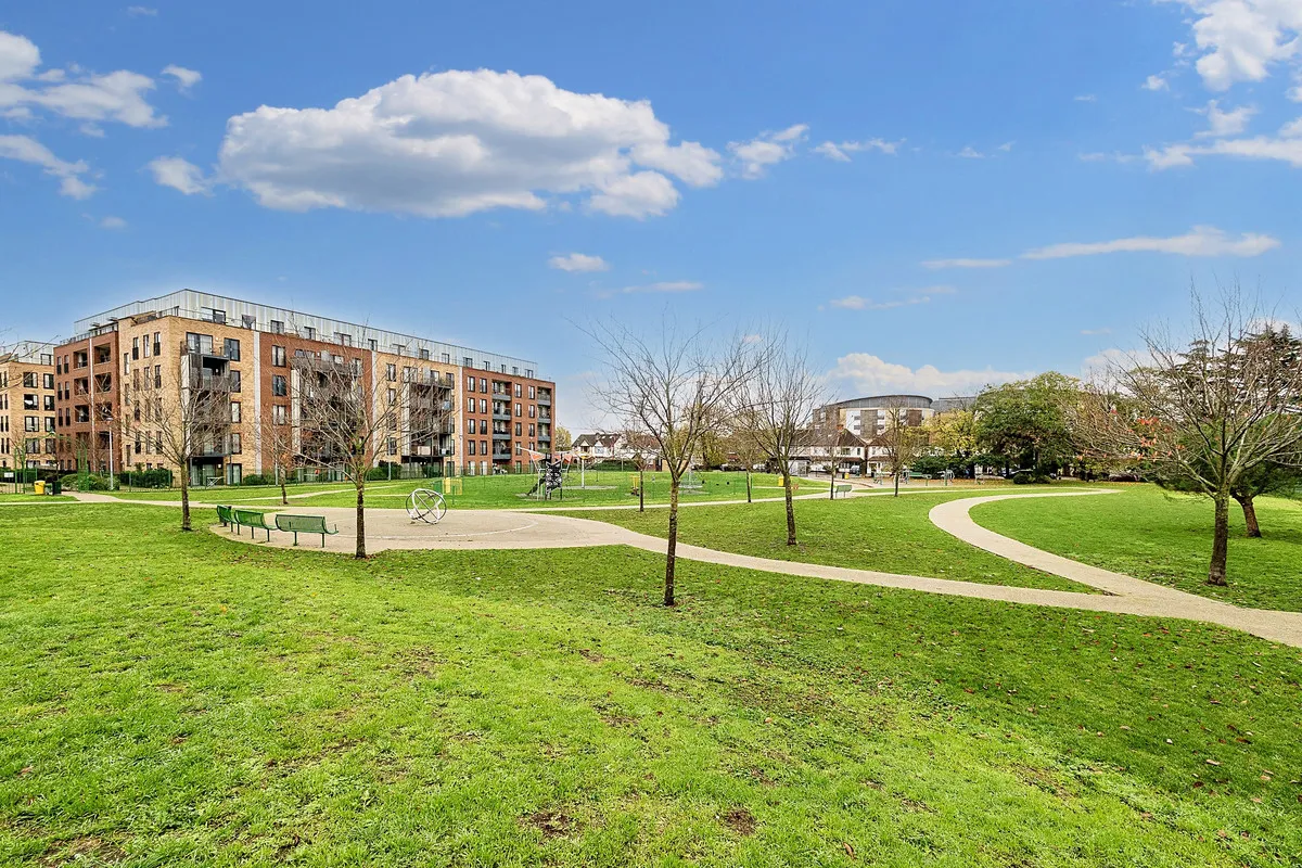 Romford, RM7, photo 25