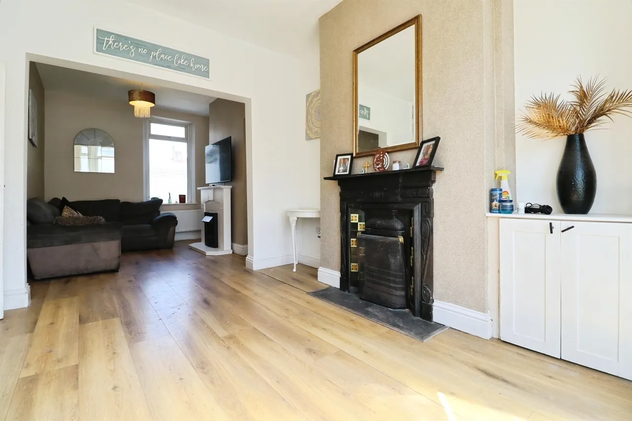 Craddock Street, Cardiff, photo 3