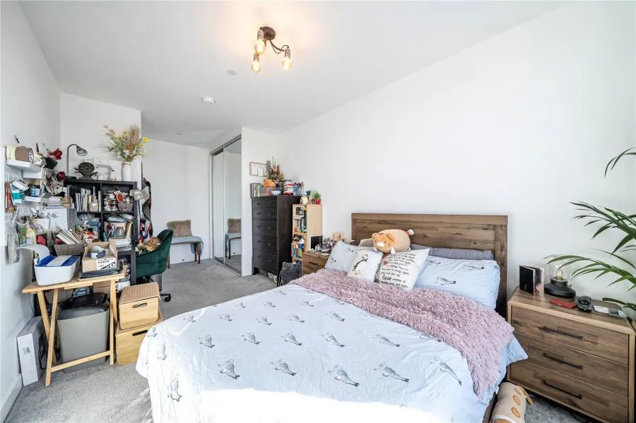 Oldfield Lane North, Greenford, UB6, photo 6