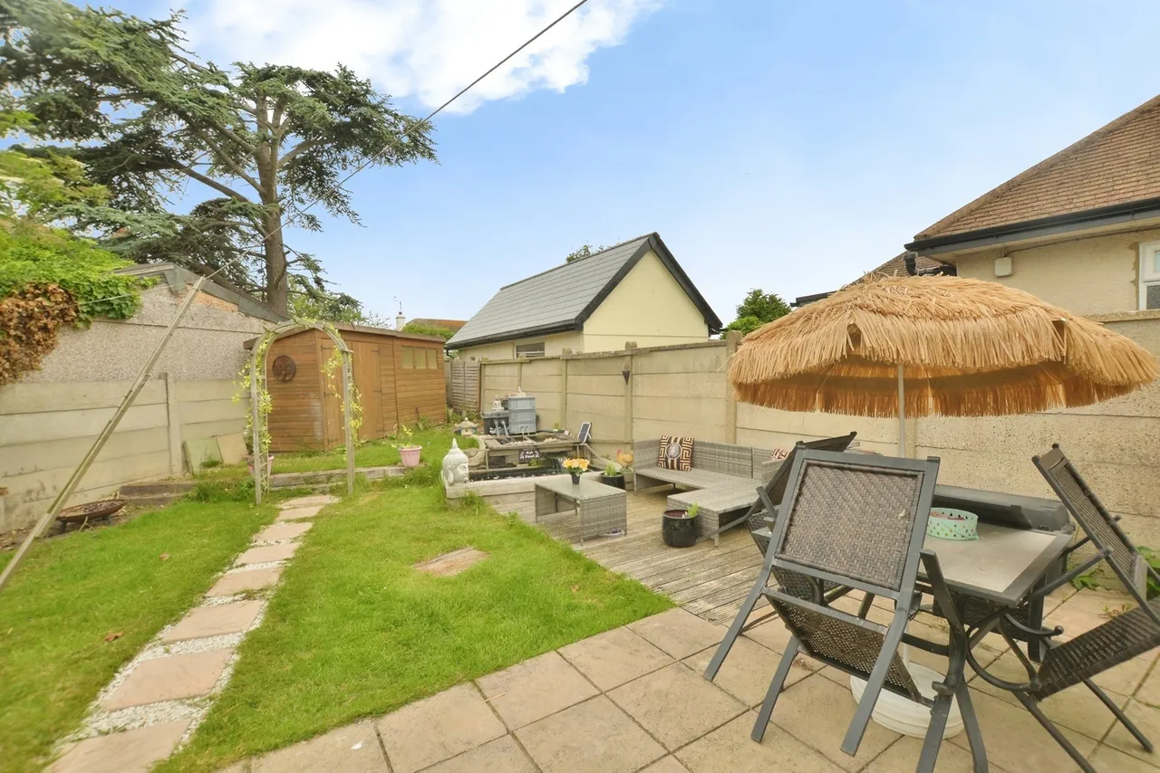 Raymoor Avenue, St. Marys Bay, Romney Marsh, Kent, TN29, photo 6