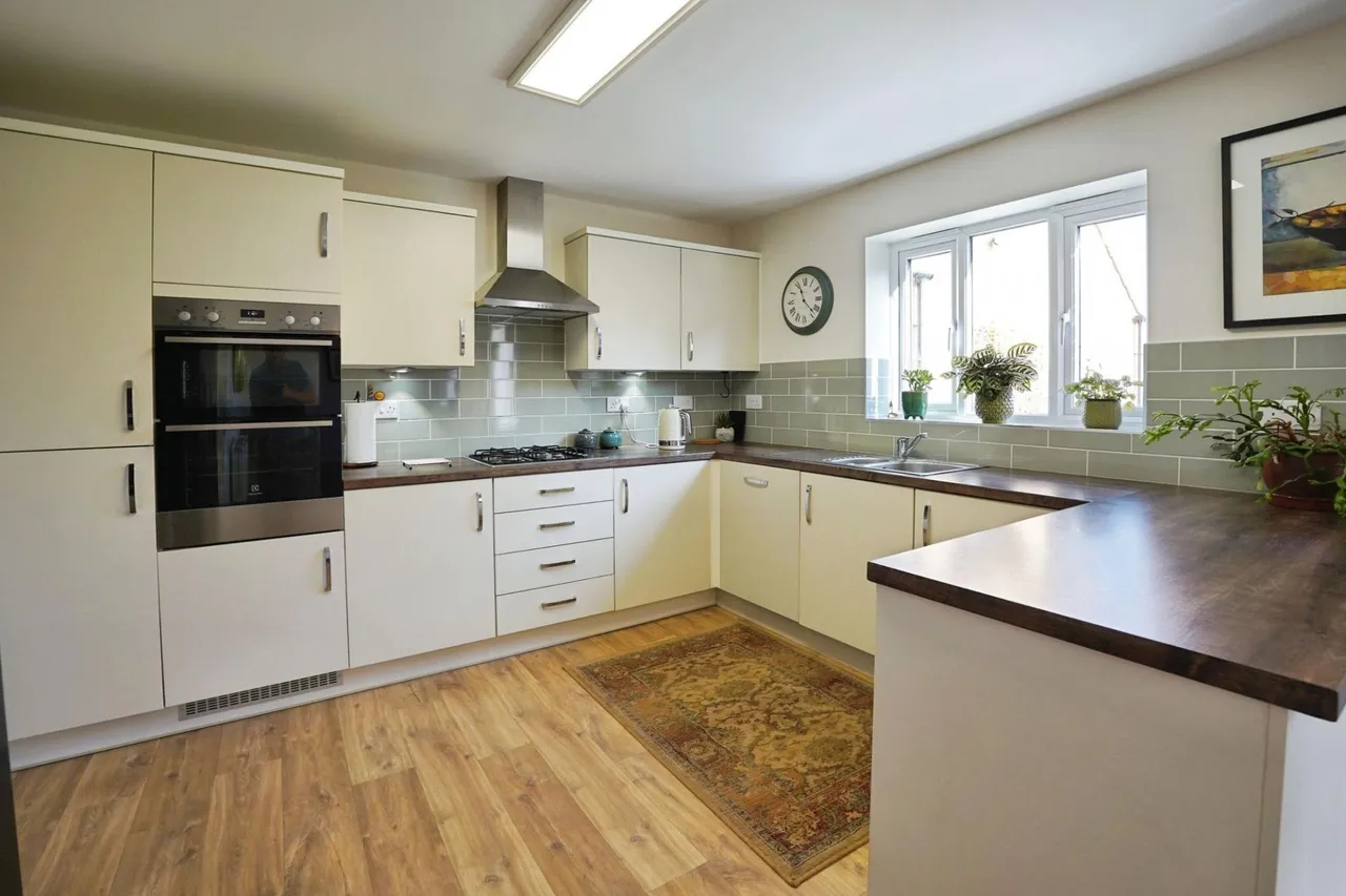 Blue Albion Street, Retford, DN22, photo 5