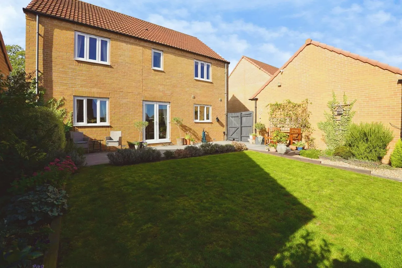 Blue Albion Street, Retford, DN22, photo 19