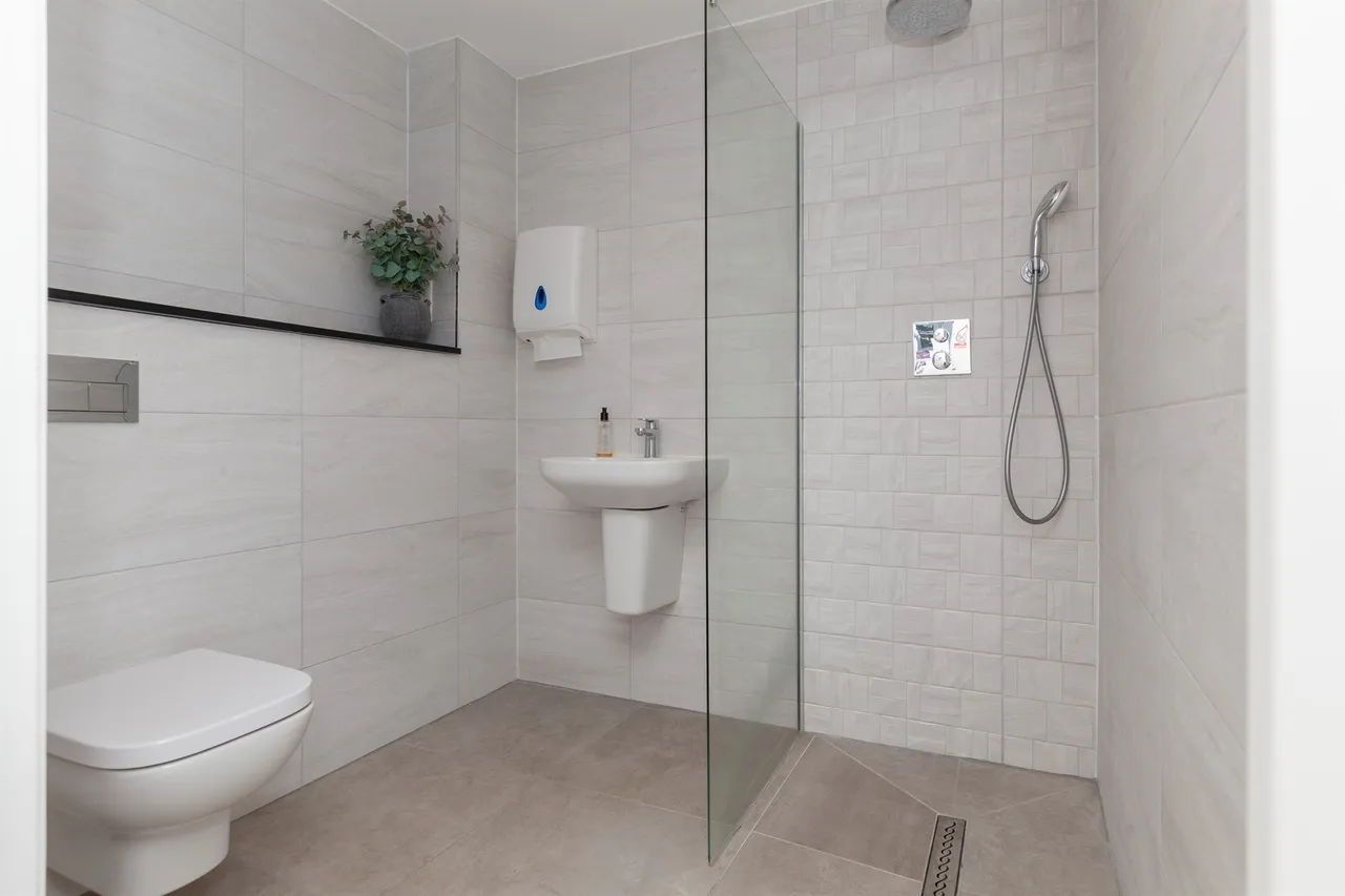 Melton Road, Leicester, LE4, photo 4