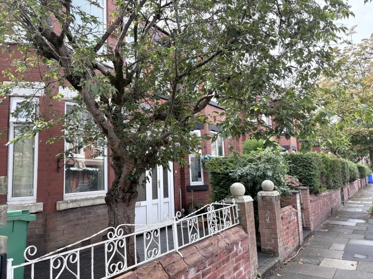 Langdale Avenue, Levenshulme, Manchester, photo 3