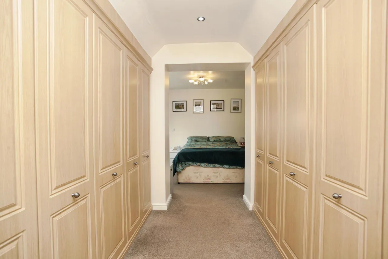 Lionel Close, Nuneaton, CV10, photo 15