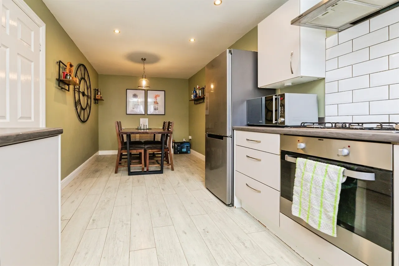 Barber Street, Hoyland, S74, photo 6