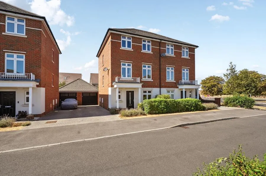 4 bed house for sale, The Orangery, Woodley, RG6