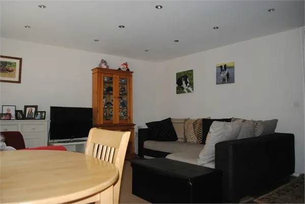 Millstone Close, South Darenth, DA4, photo 3
