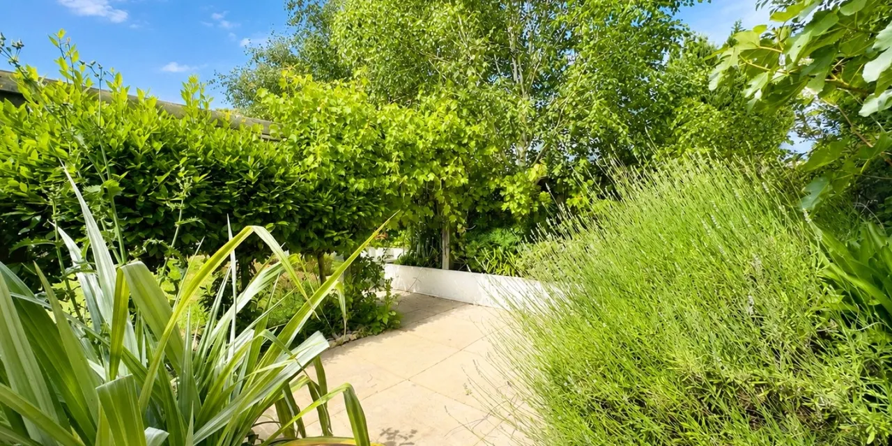 Column Road, Wirral, CH48, photo 8