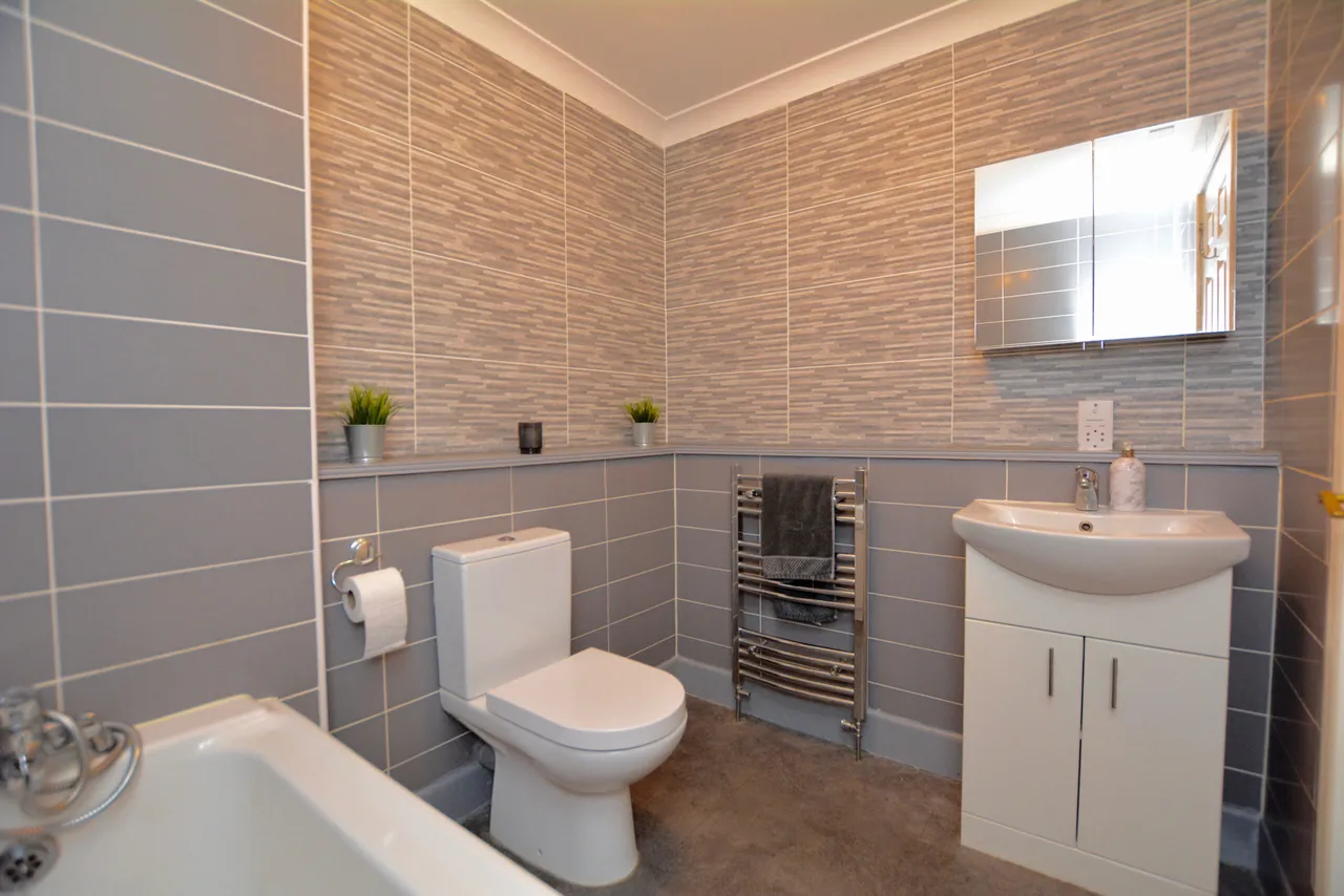 Flat F Victoria Mansions, 4 Victoria Park, Ayr, KA7 2TR, photo 11