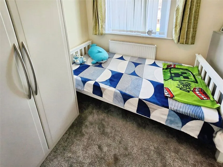 Malvern Avenue, Nuneaton, Warwickshire, CV10, photo 10