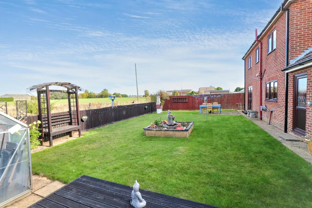 Main Road, Quadring, PE11, photo 14