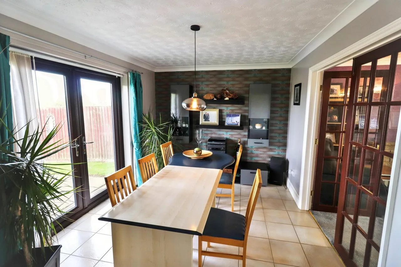 Main Road, Quadring, PE11, photo 4