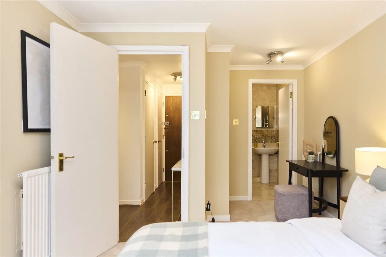Brompton Park Crescent, London, SW6, photo 13