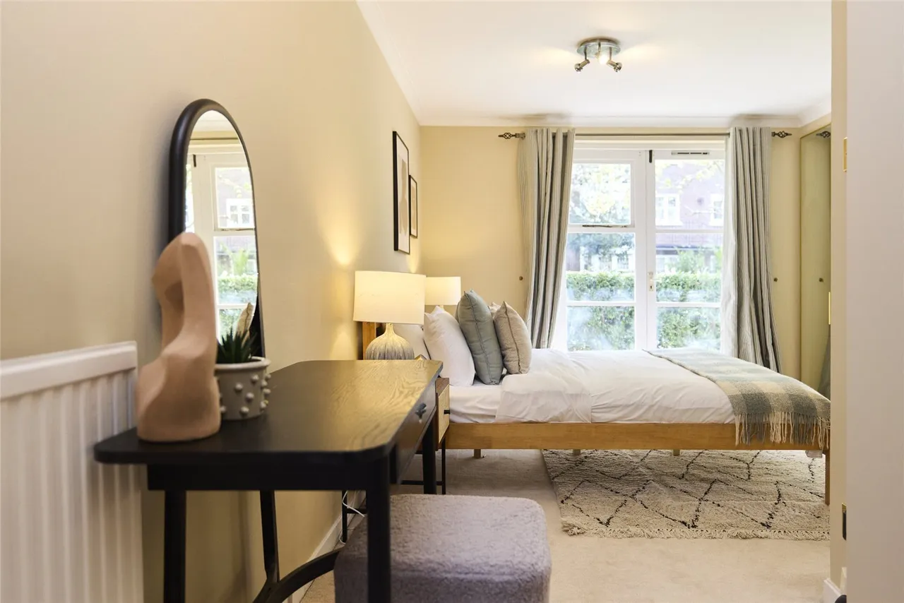 Brompton Park Crescent, London, SW6, photo 17