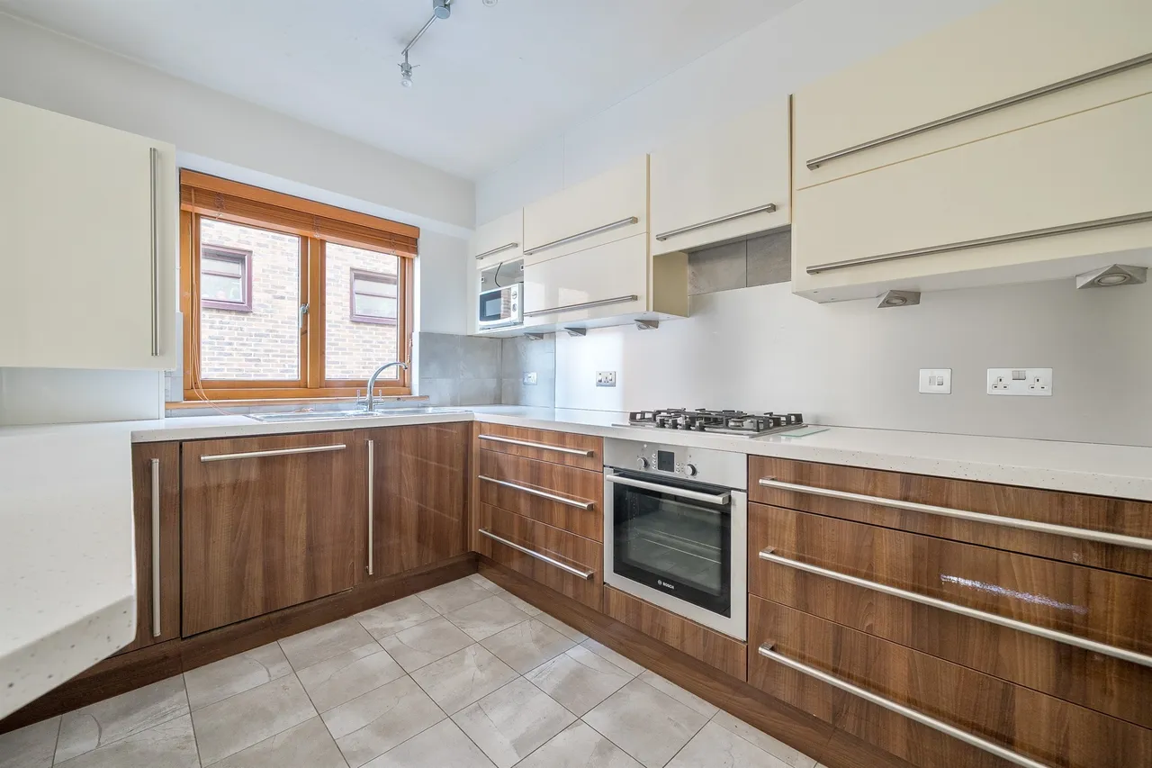 2 bed flat to rent — Avenue Road, Highgate