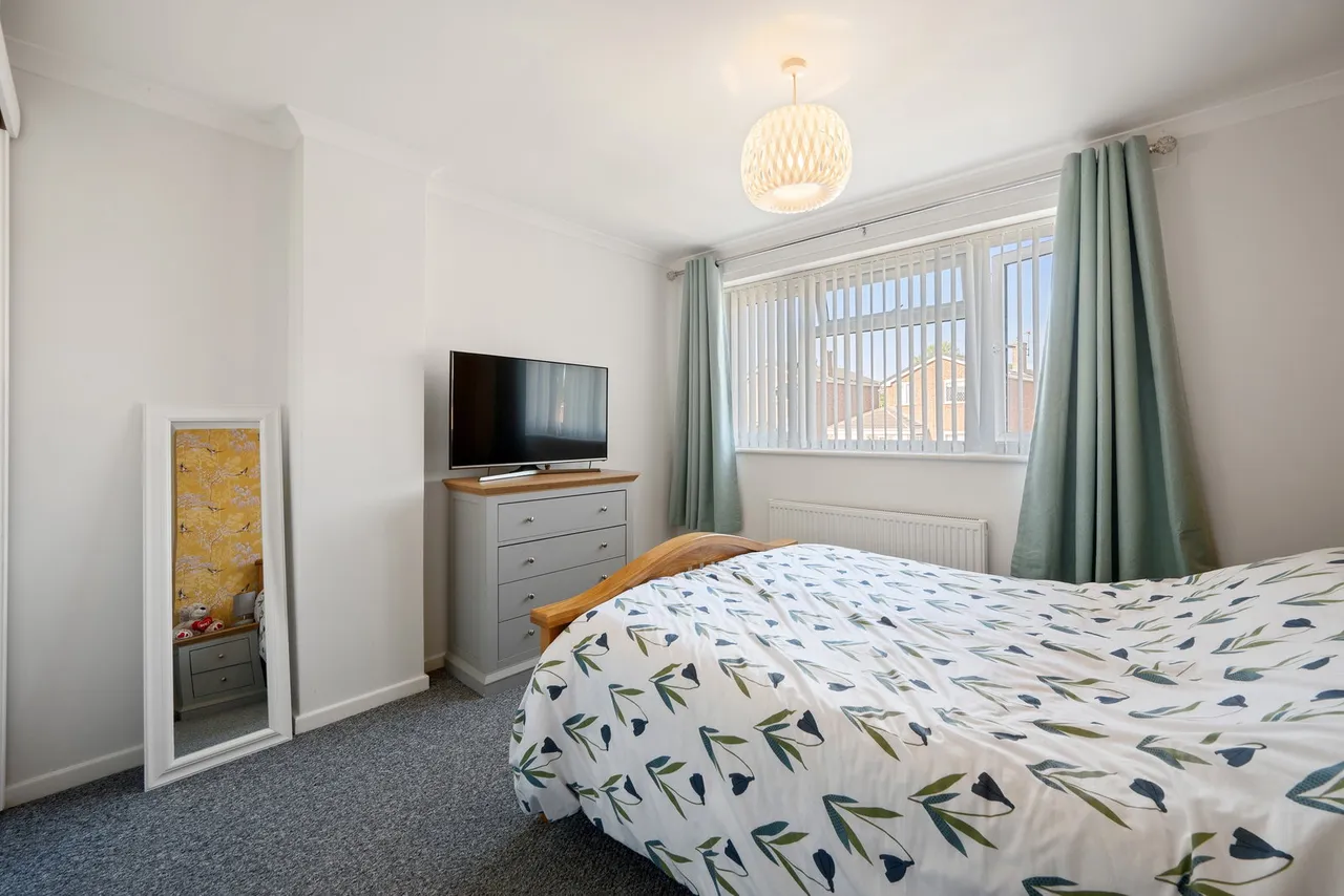 Reedings Close, Barrowby, photo 15