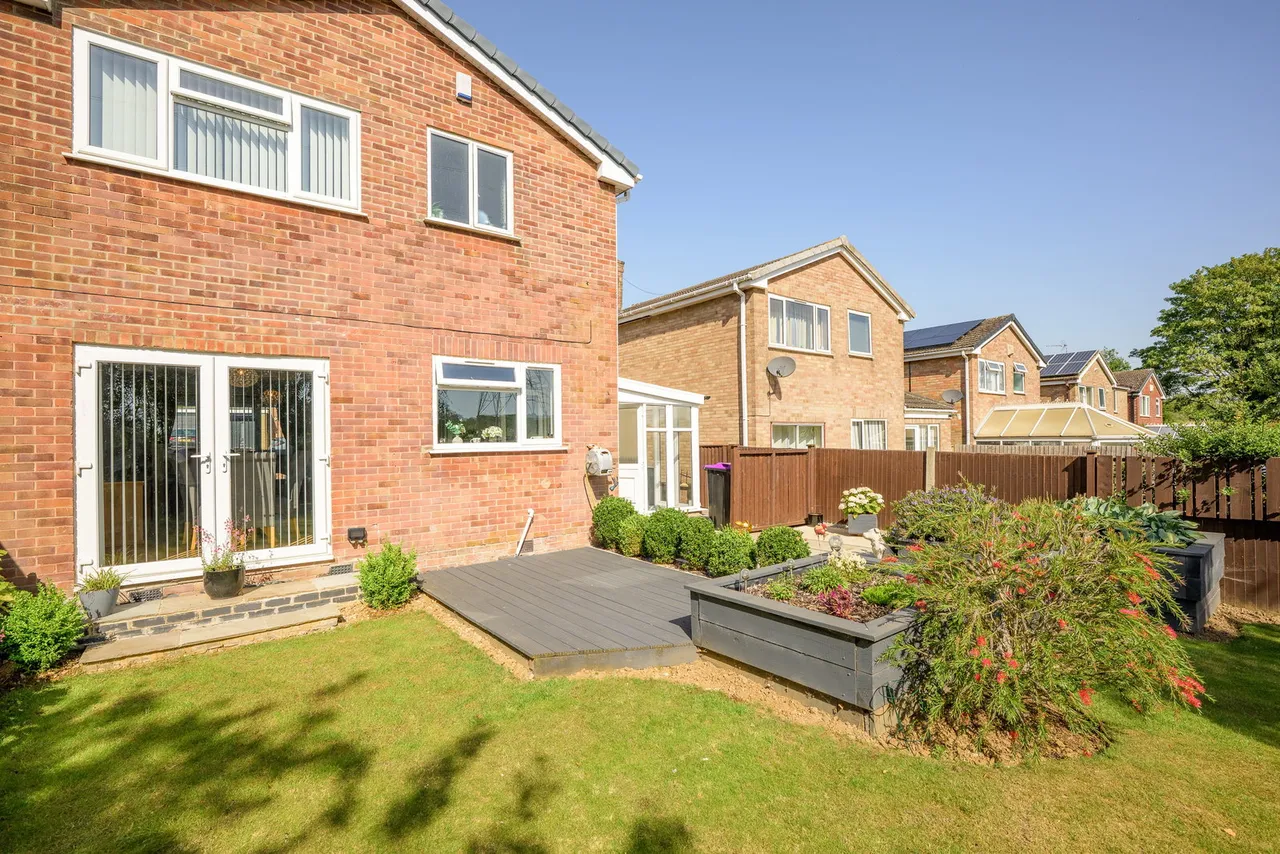 Reedings Close, Barrowby, photo 21