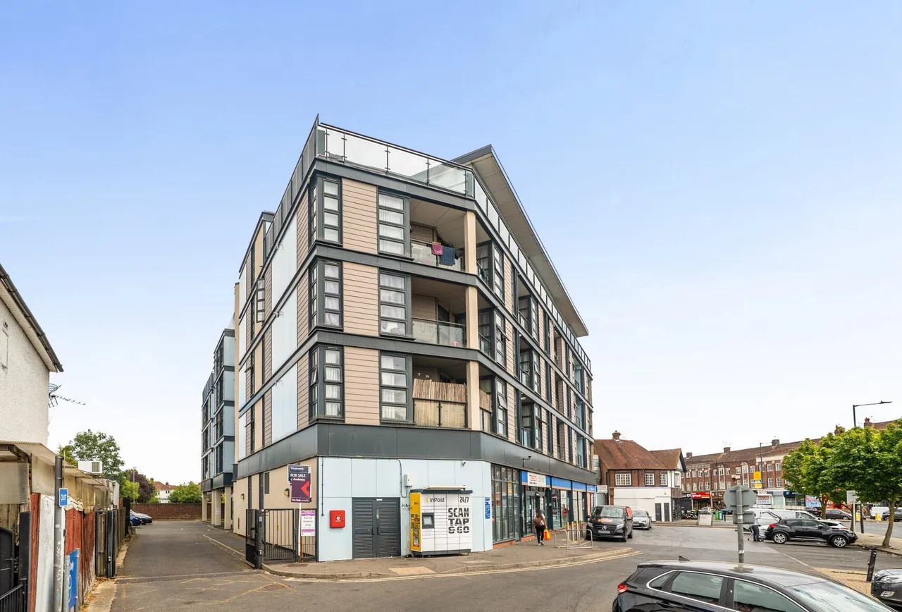 Kingsbury Road, London, NW9 9AW, photo 11