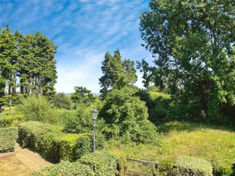 Main Road, Ventnor, PO38, photo 13