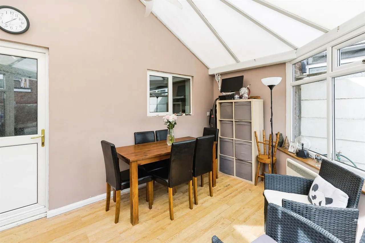 Ferndale Avenue, Elton, CH2, photo 10