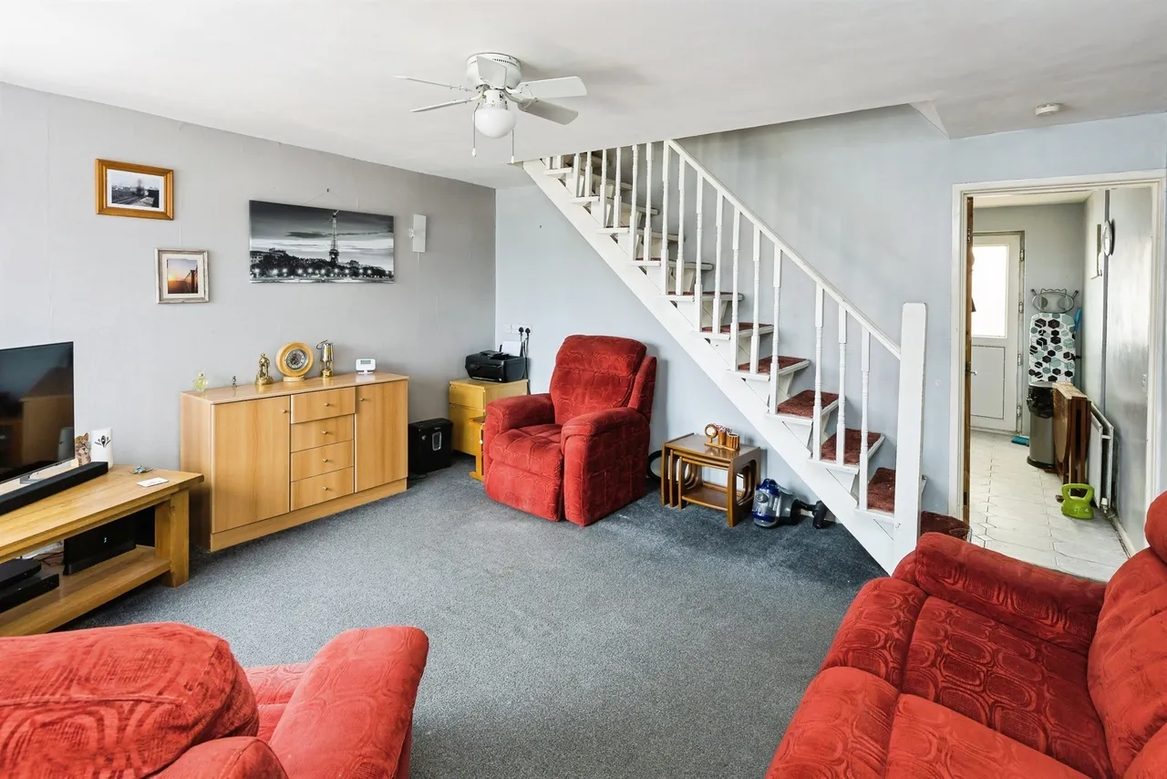 Ferndale Avenue, Elton, CH2, photo 5
