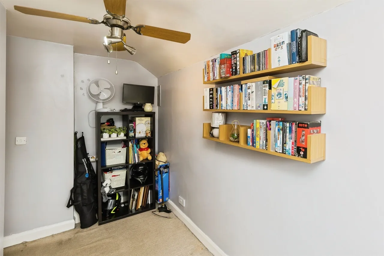 Ferndale Avenue, Elton, CH2, photo 16