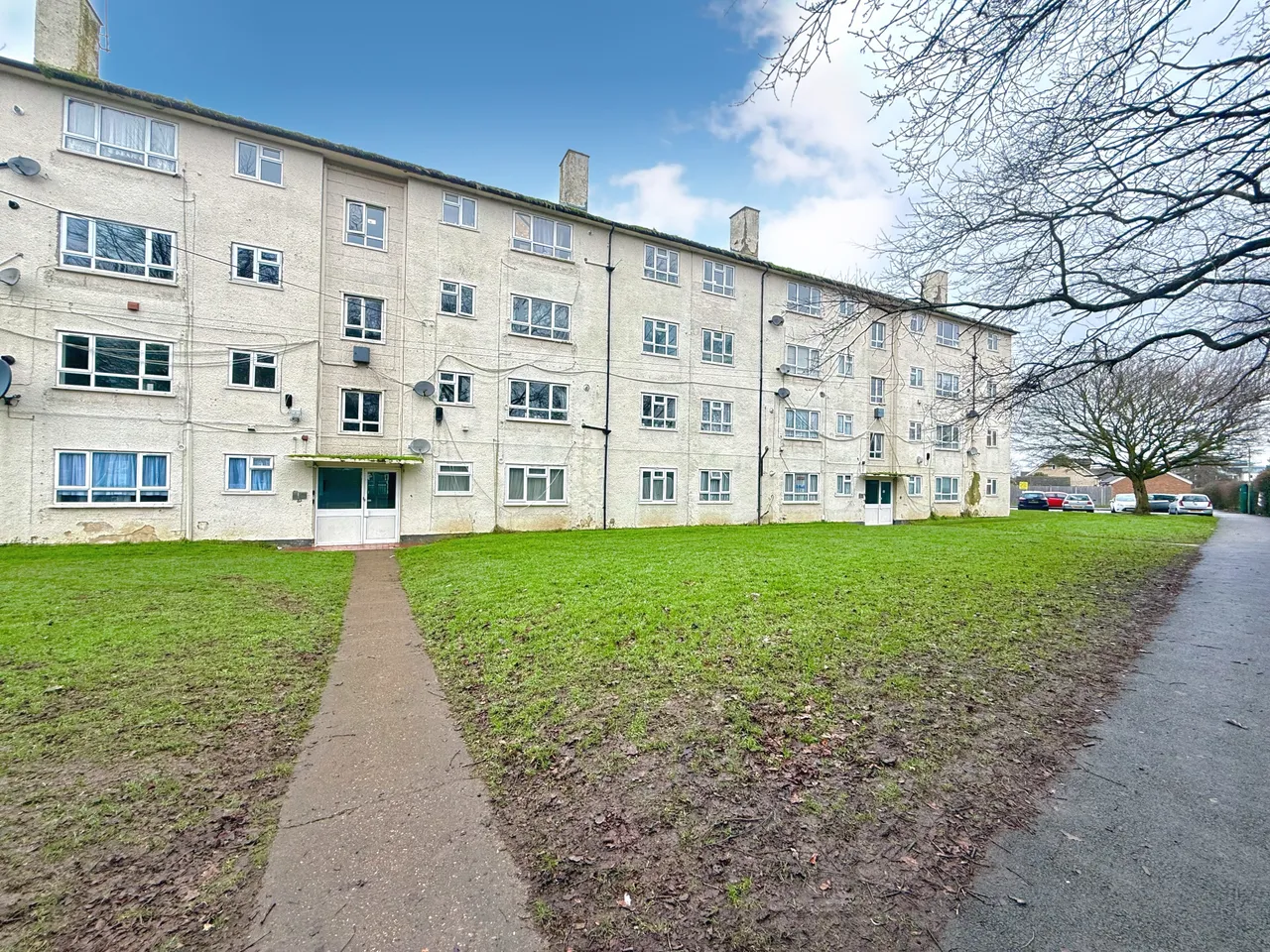 2 bed flat to rent — Christchurch House