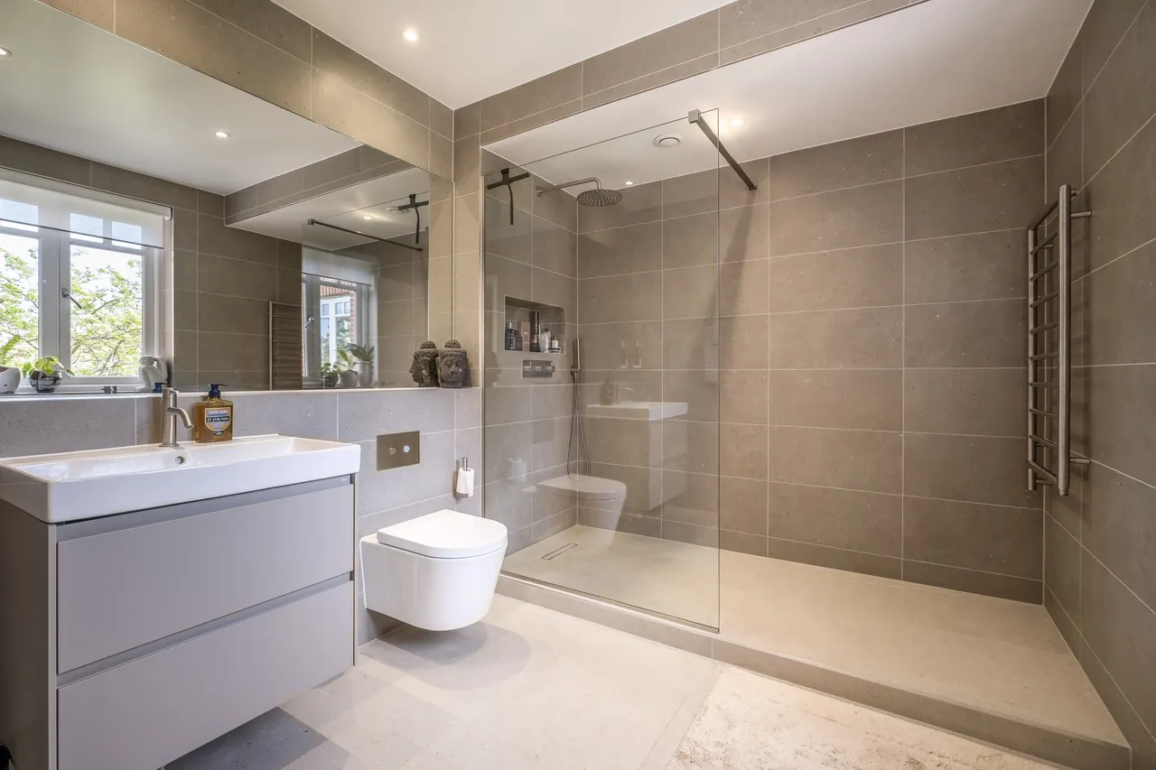 Clevedon Road, TWICKENHAM, TW1, photo 11