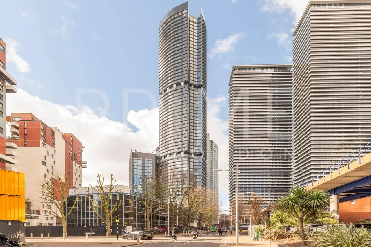 Aspen, Canary Wharf, E14, photo 3