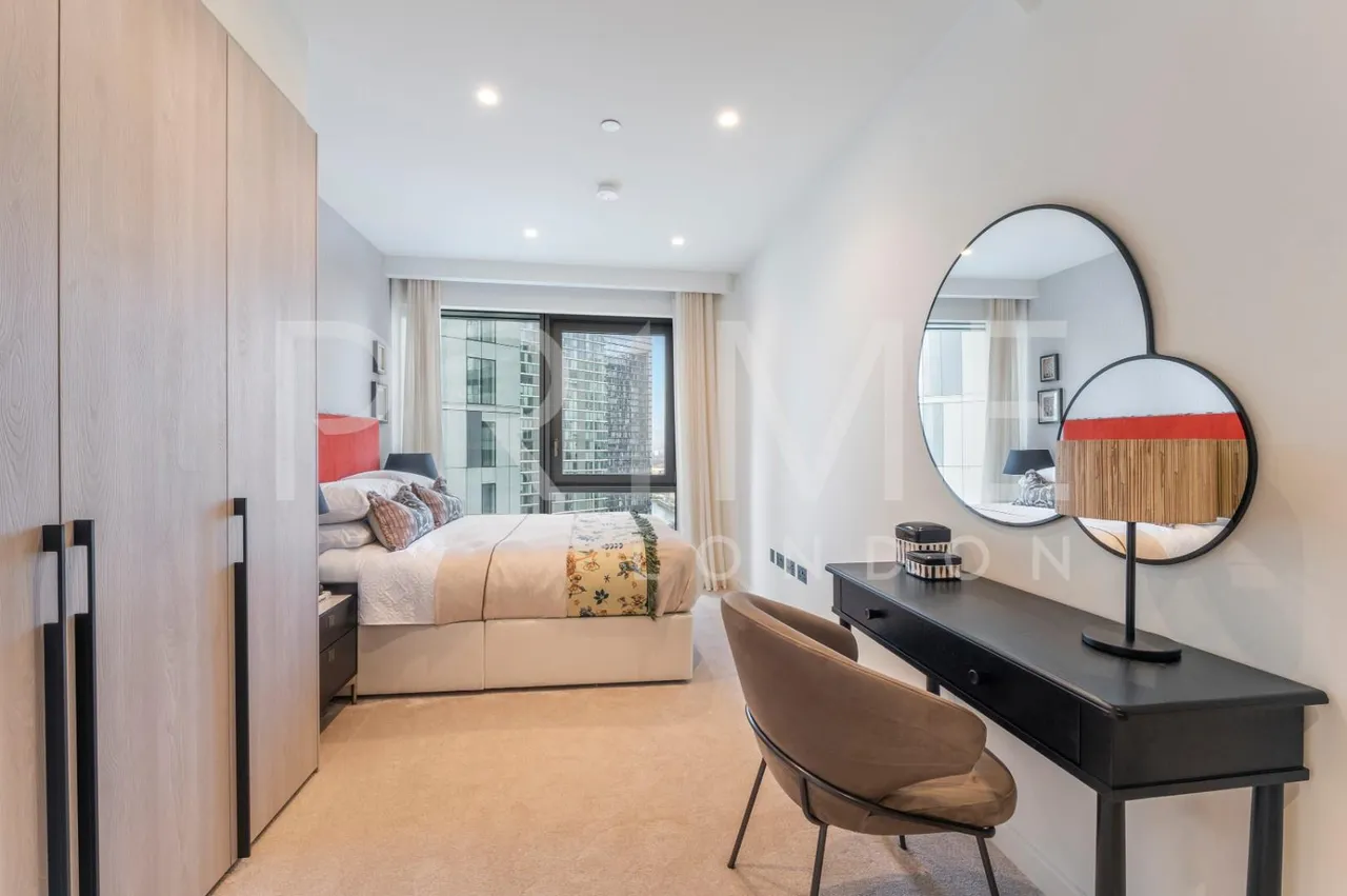 Aspen, Canary Wharf, E14, photo 8