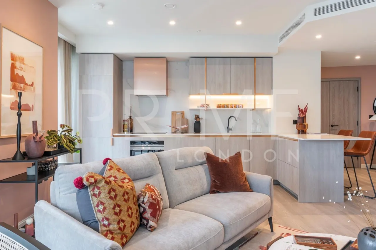 Aspen, Canary Wharf, E14, photo 5