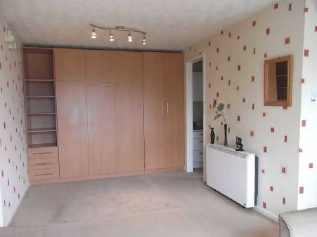Ainsdale Close, Victoria Farm, CV6, photo 2