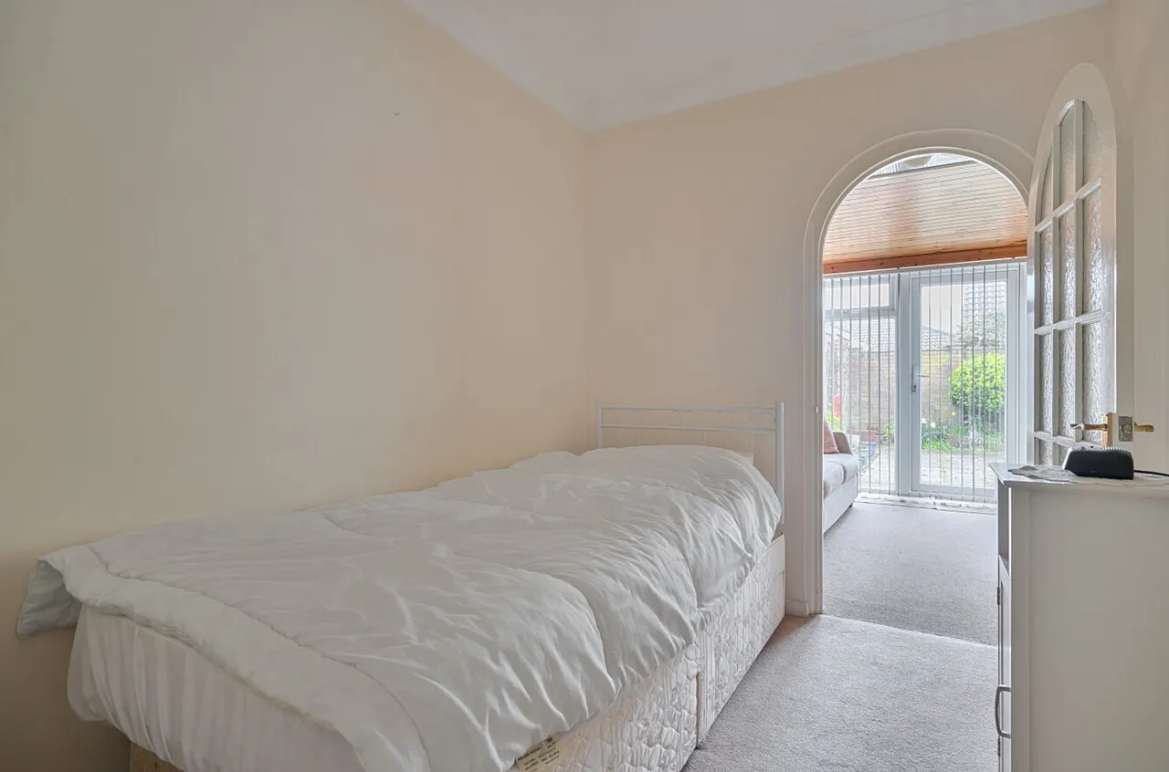 Eton Drive, West Wittering, PO20, photo 8