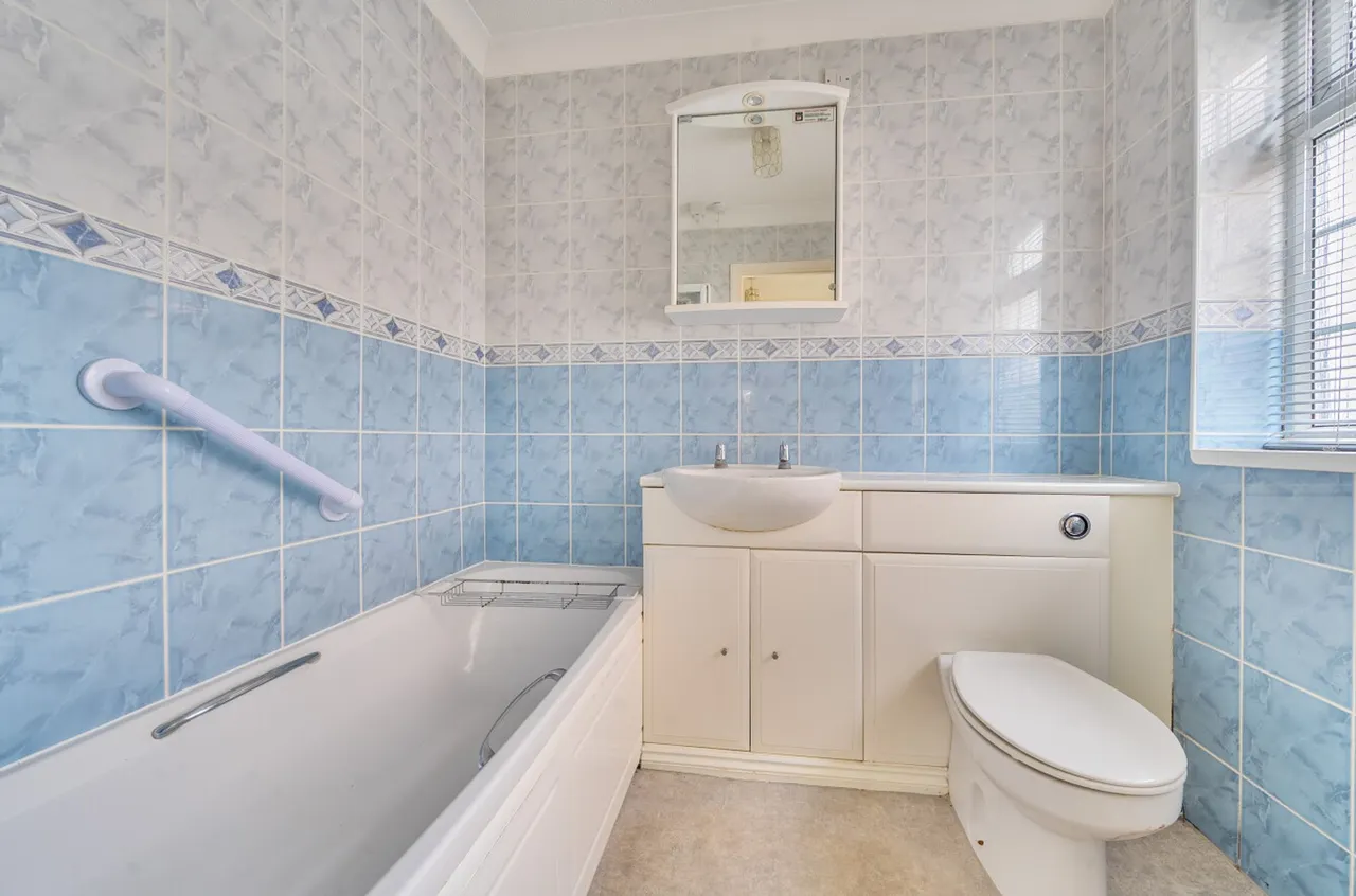 Eton Drive, West Wittering, PO20, photo 11