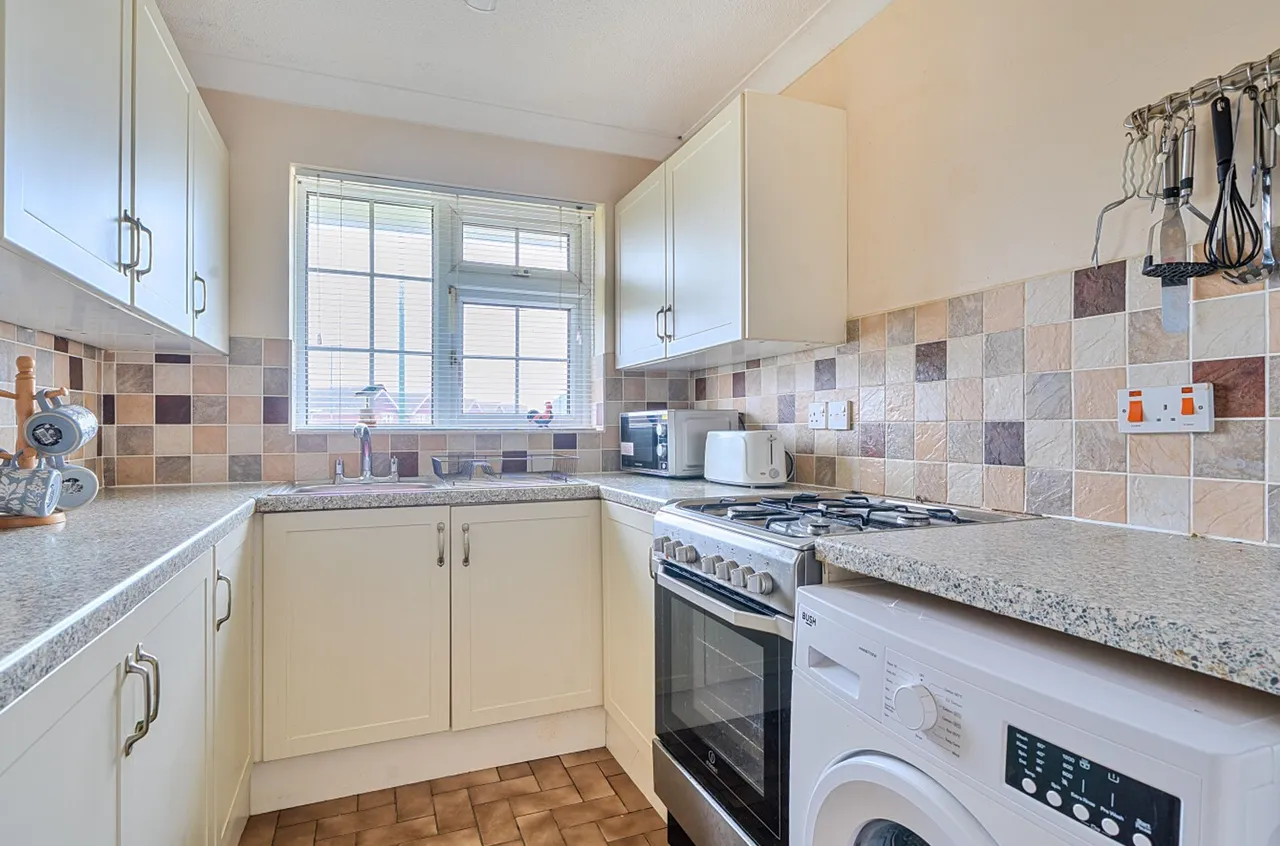 Eton Drive, West Wittering, PO20, photo 6