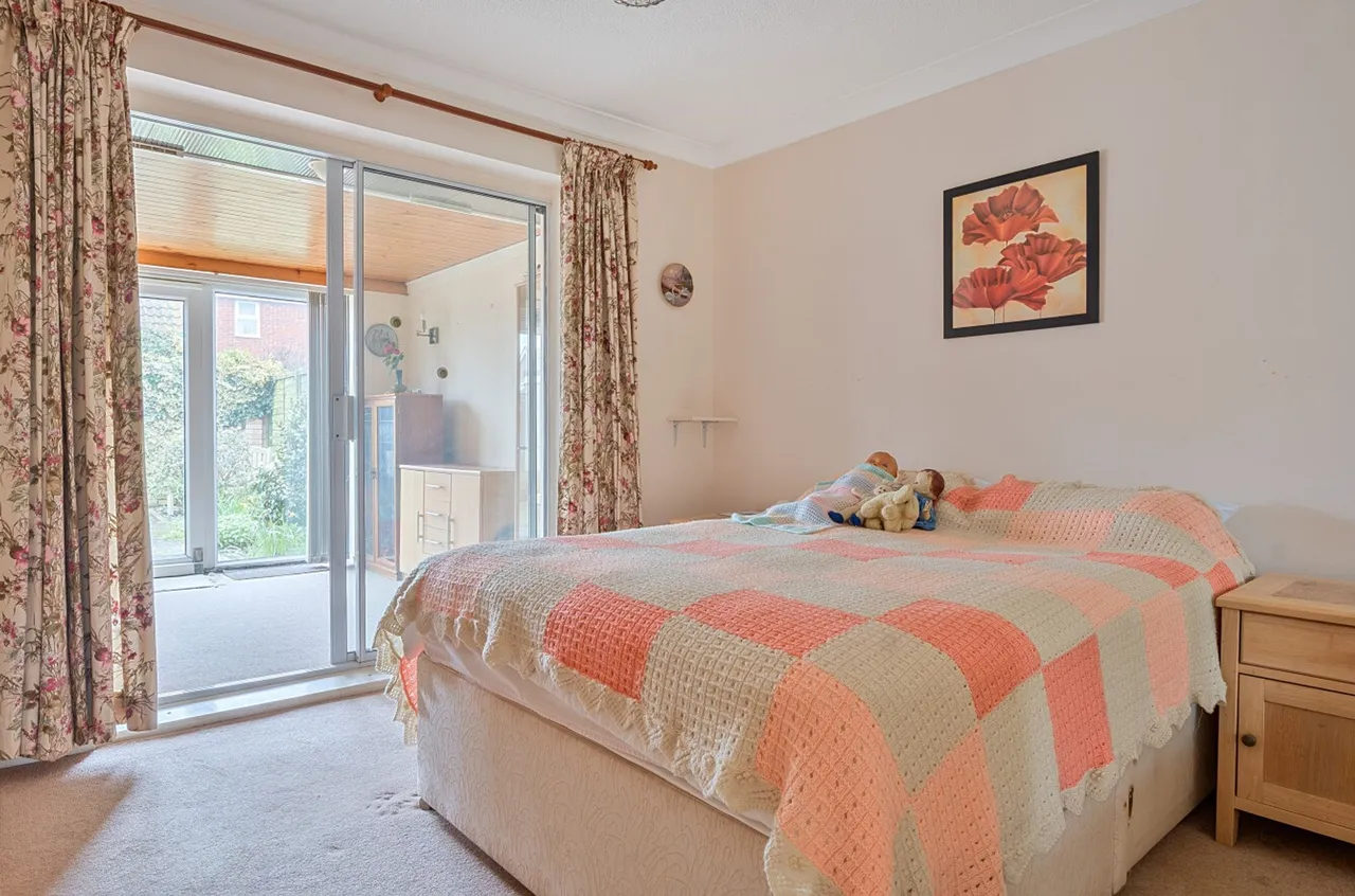 Eton Drive, West Wittering, PO20, photo 13