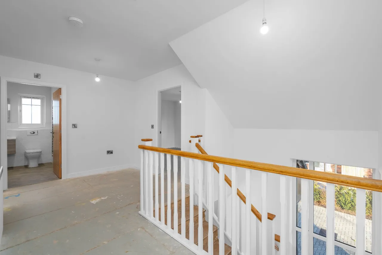 Further Hey Grove, Woodley, SK6, photo 12