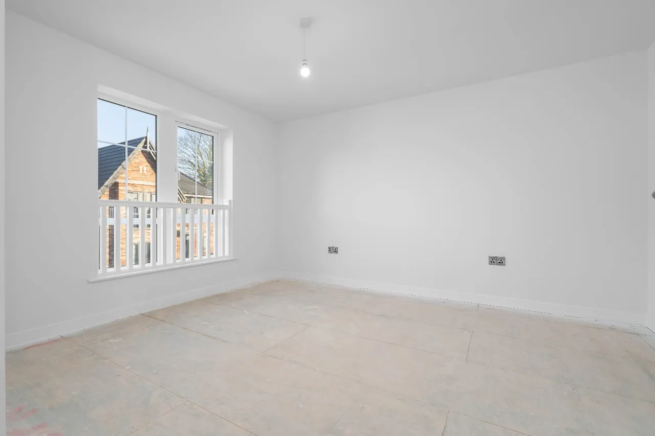 Further Hey Grove, Woodley, SK6, photo 13