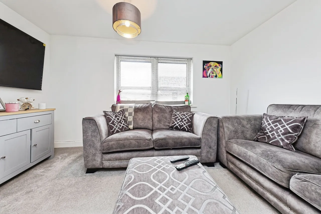 Market Garden Close, Ramsgate, CT12, photo 6