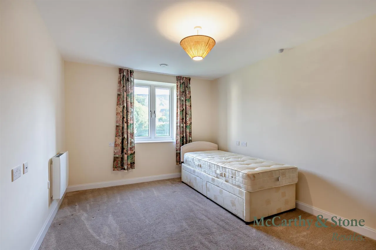 Railway Road, Ilkley, LS29, photo 6