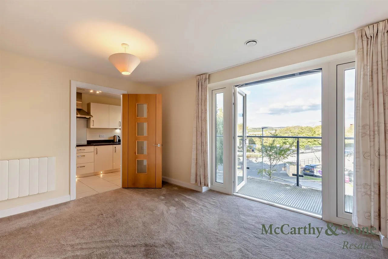 Railway Road, Ilkley, LS29, photo 13