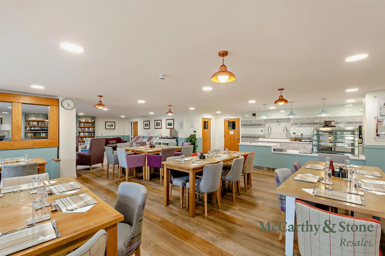 Railway Road, Ilkley, LS29, photo 18